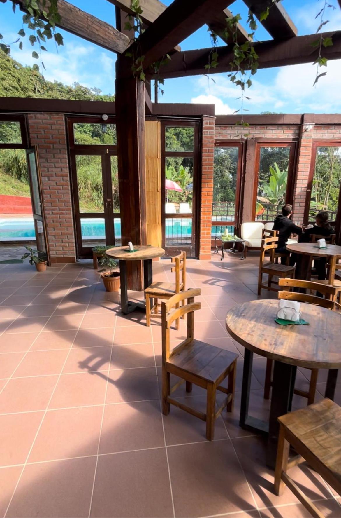 Villa Camila Hostel Coroico Luaran gambar