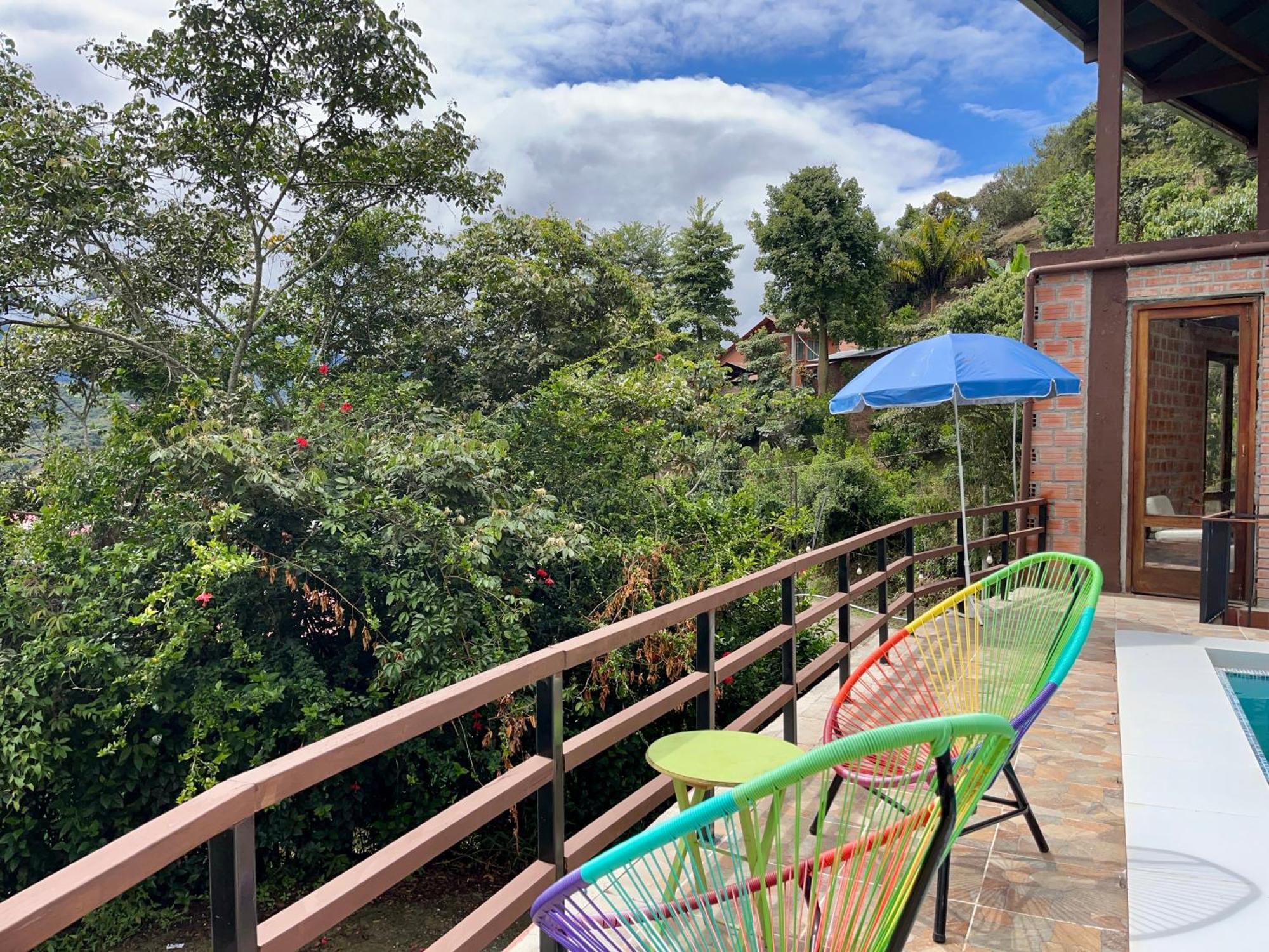 Villa Camila Hostel Coroico Luaran gambar
