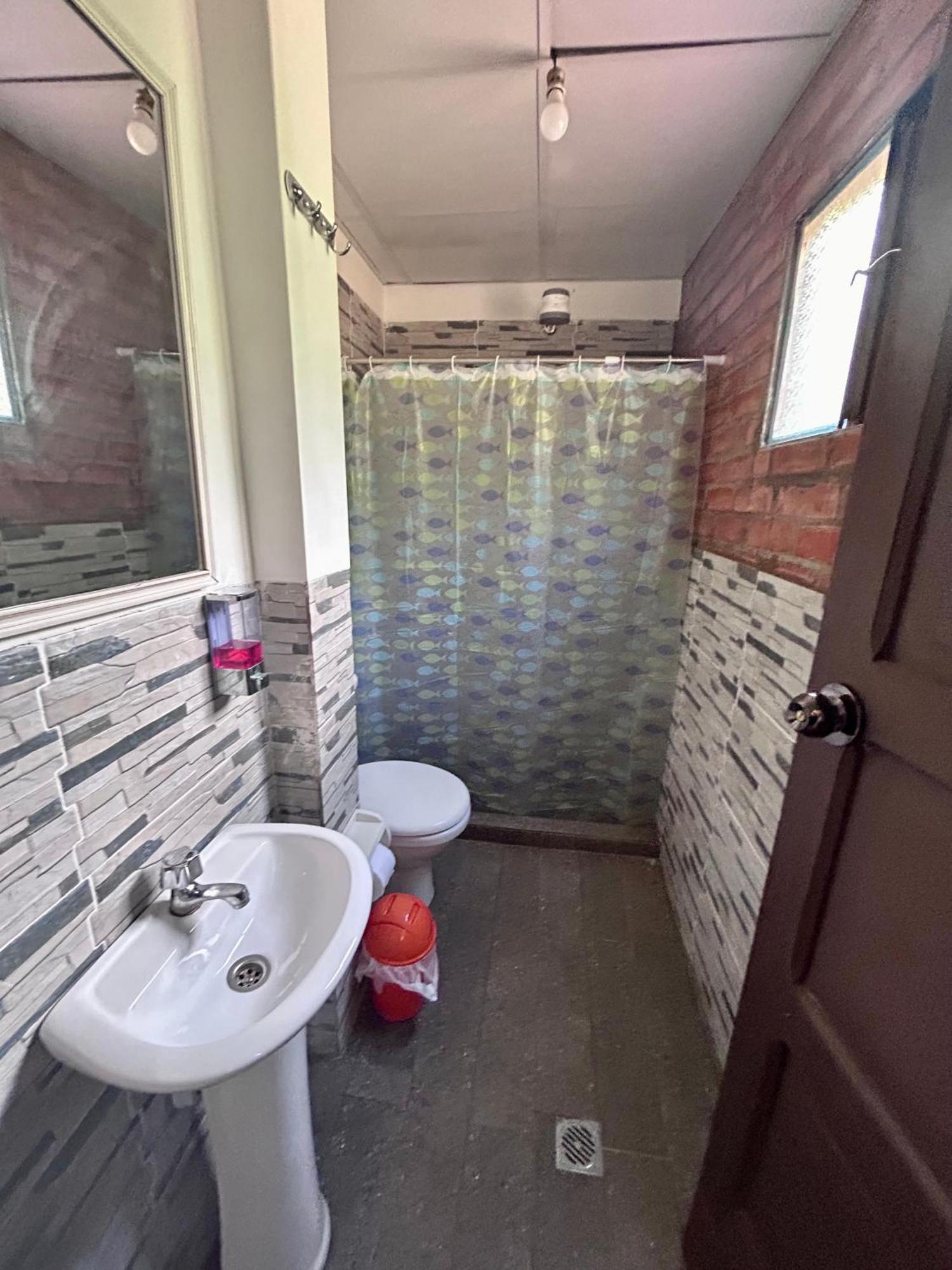 Villa Camila Hostel Coroico Bilik gambar